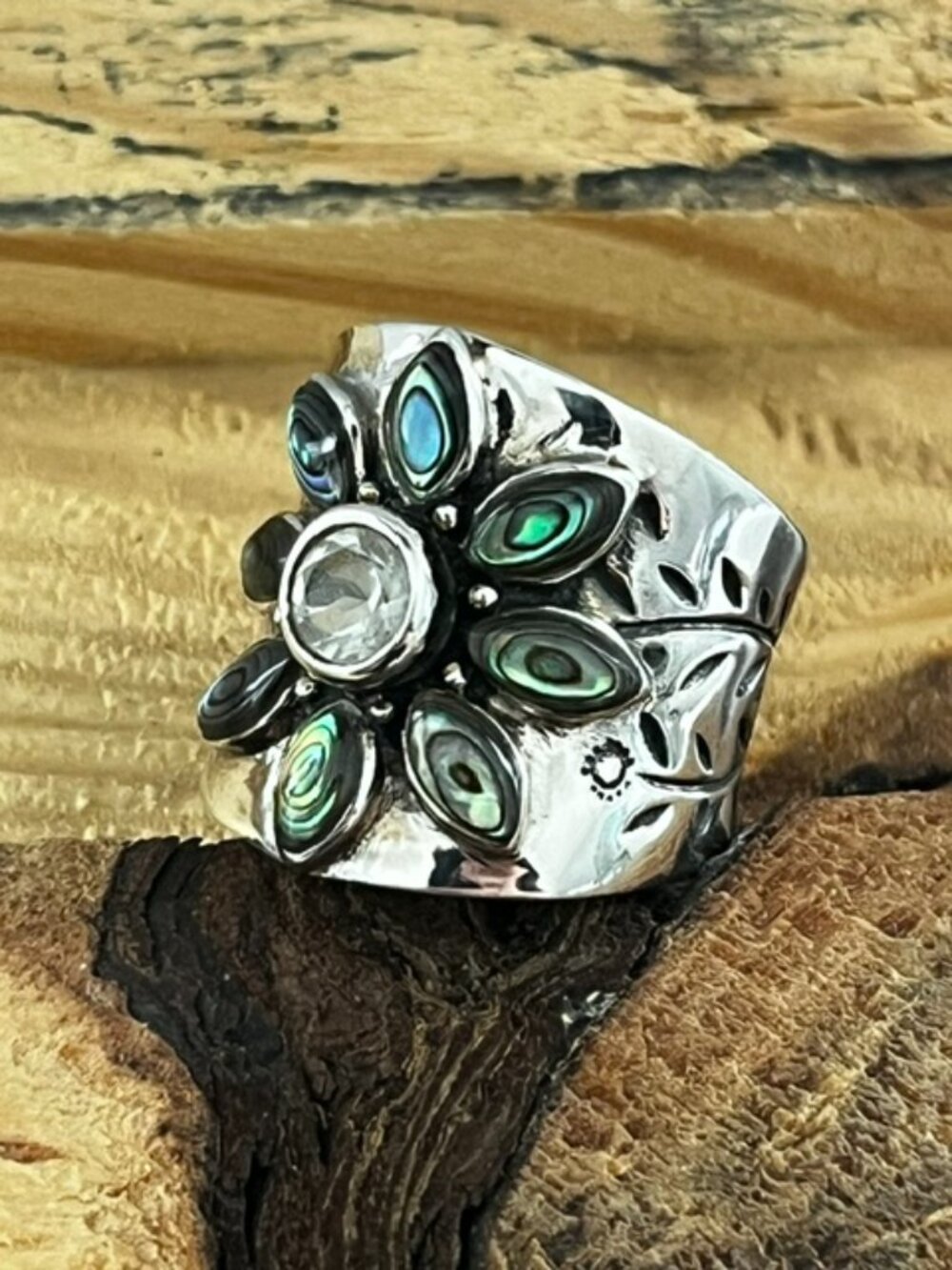 925 Sterling Silver Abalone Ring Floral Rhinestone Accent Chunky Wide Band Sz 7